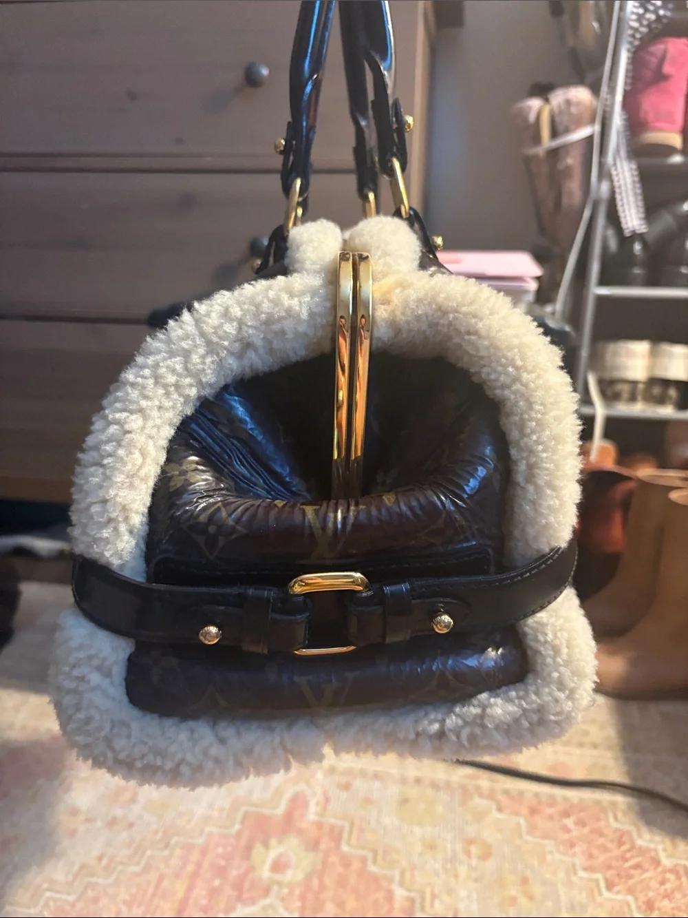 Louis Vuitton Brown Monogram Patent and Cream Shearling Trim Satchel - Picture 4 of 16